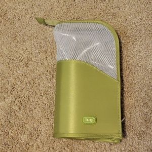 Lug makeup travel case